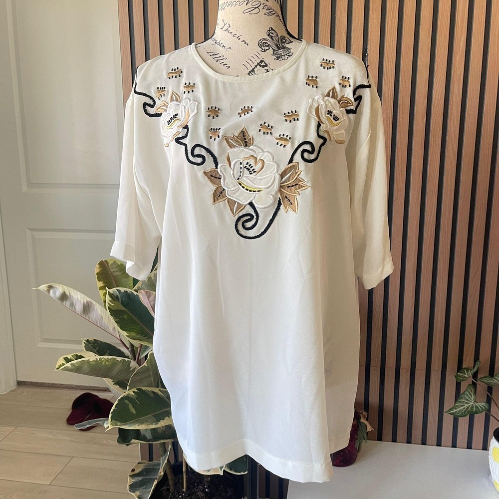 Teddi White Floral Embroidered Top, Size 14, Bohemian Blouse, Retro‎